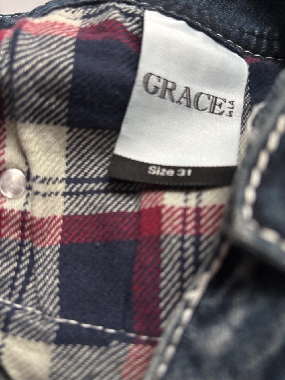 Grace Denim Shorts - Picture 3 of 9